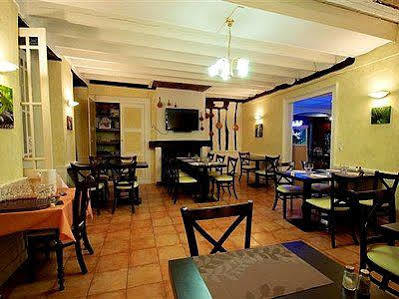 Logis Hotel Restaurant Metropole Міранд Екстер'єр фото
